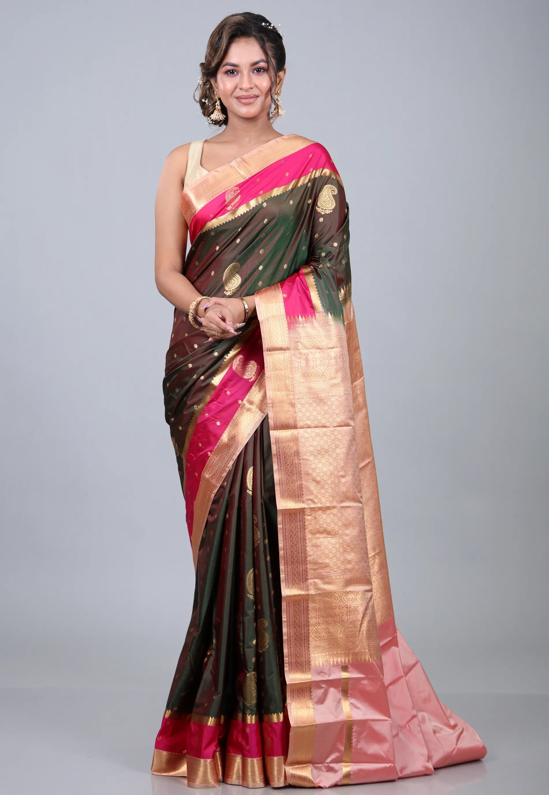 Cross Brown Kanjivaram Silk Saree with Blouse Piece - Adi Akshoy & Co.