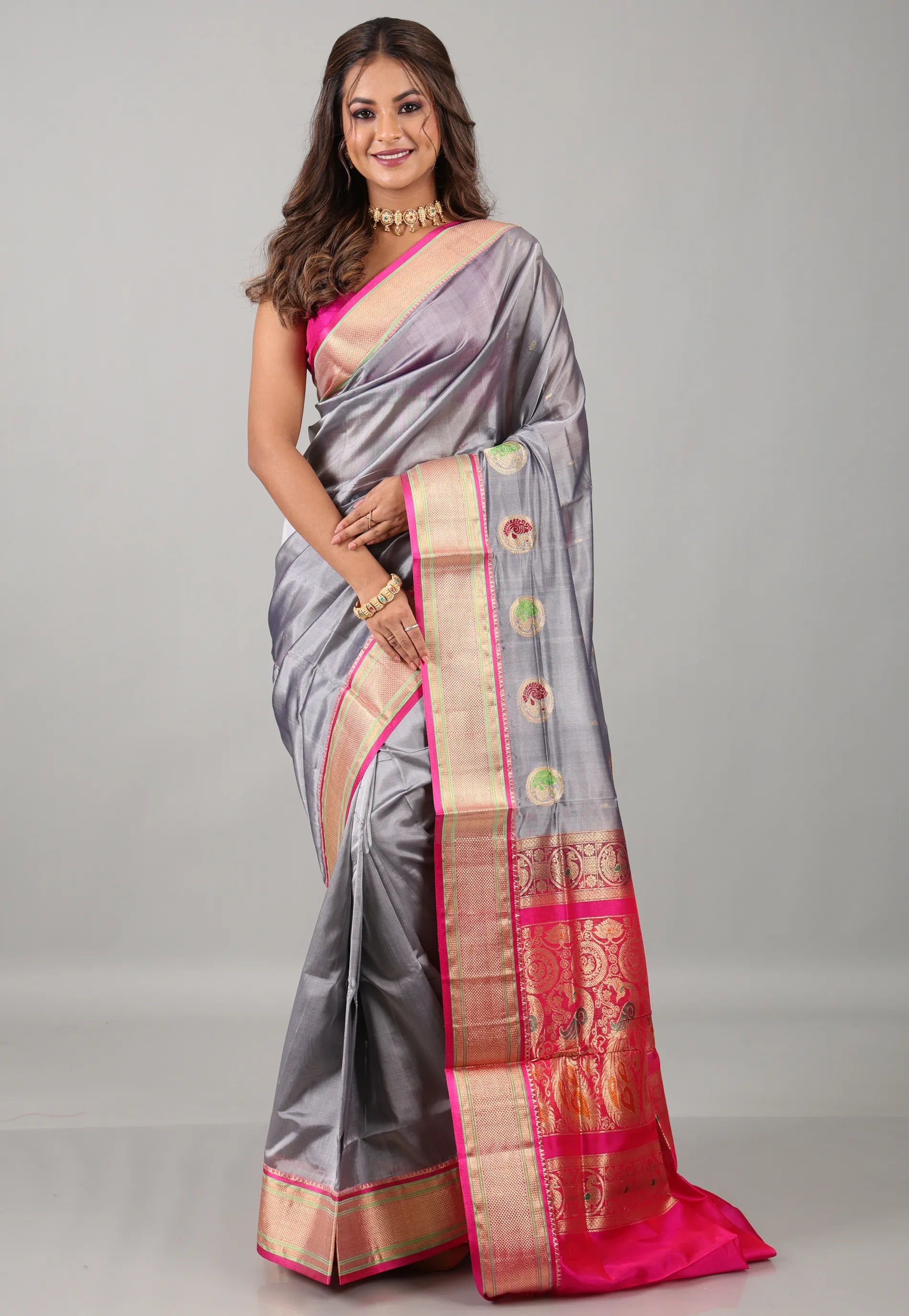 Gray Sico Bengal Handloom Saree With Blouse Piece - Adi Akshoy & Co.