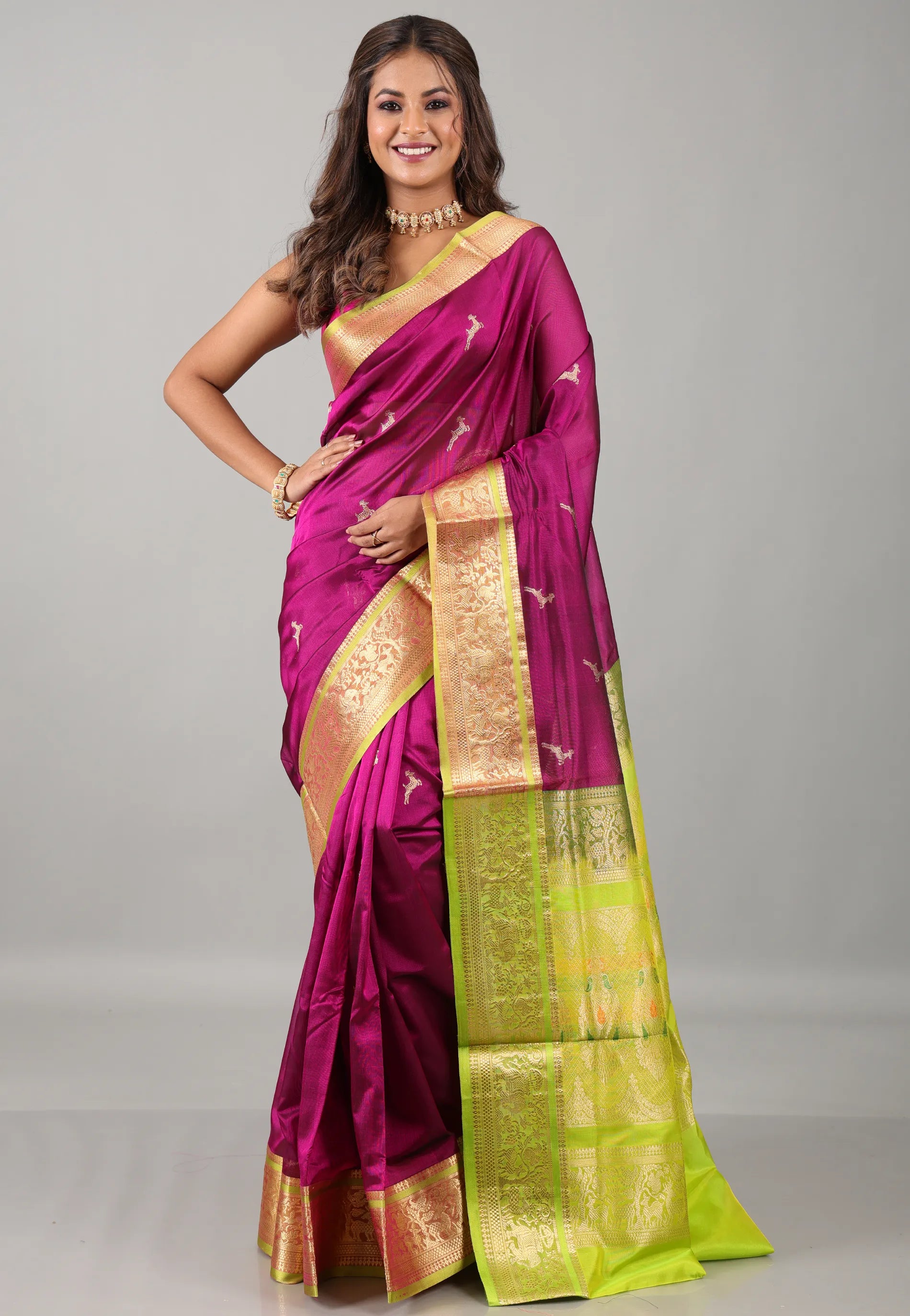 Magenta Sico Bengal Handloom Saree With Blouse Piece - Adi Akshoy & Co.