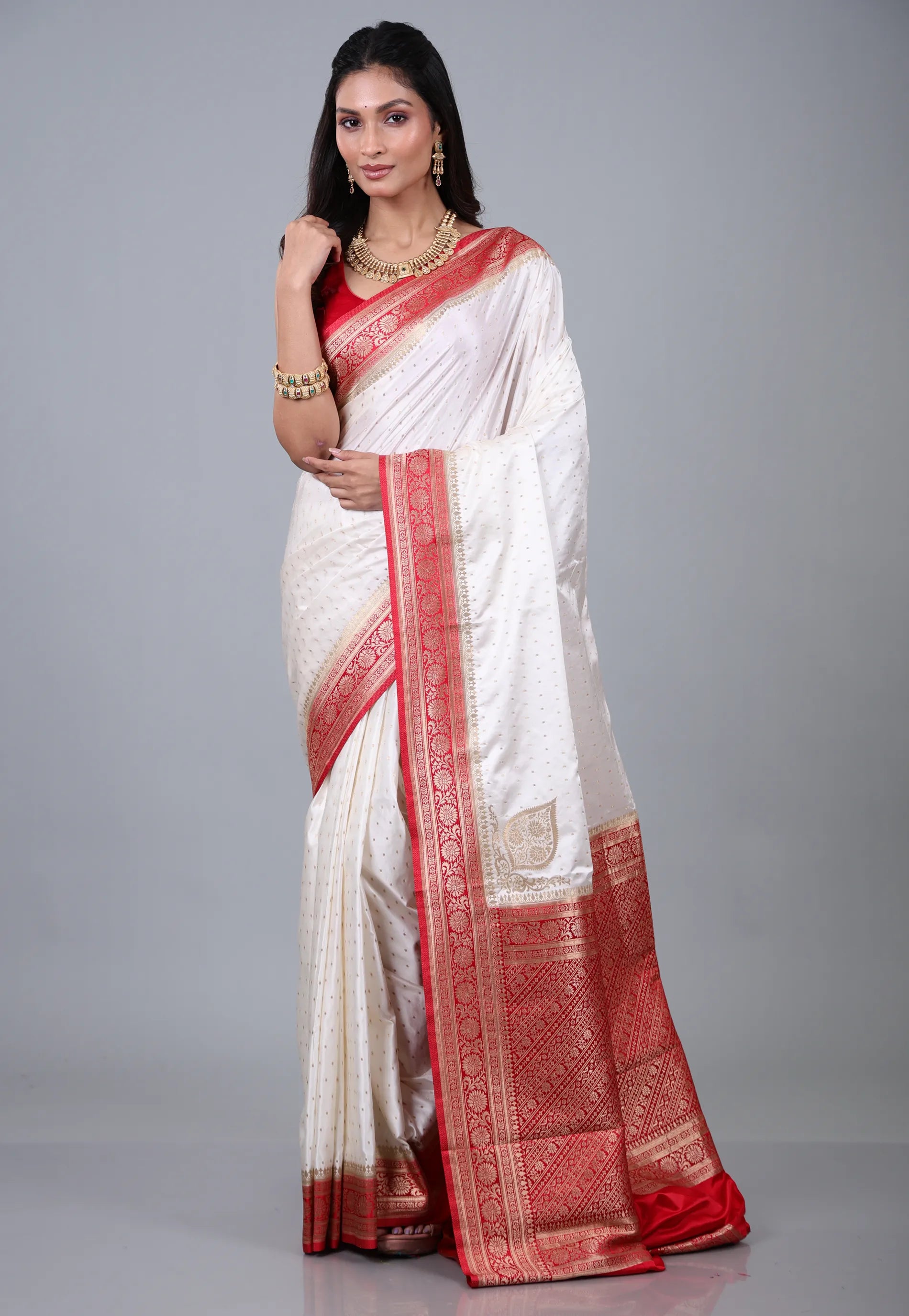 Off White Mashru Silk Saree with Blouse Piece - Adi Akshoy & Co.