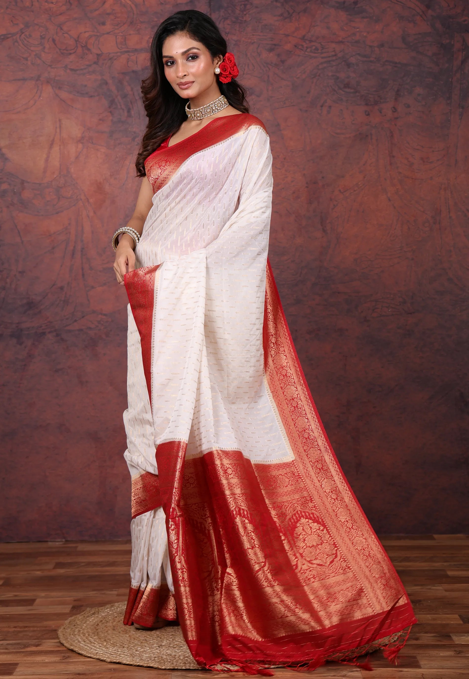 White Katan Korial Silk Saree with Blouse Piece - Adi Akshoy & Co.