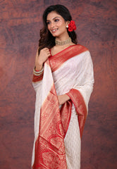 White Katan Korial Silk Saree with Blouse Piece - Adi Akshoy & Co.