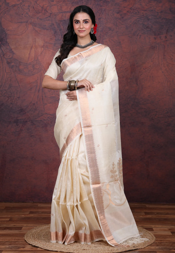 White Pure Tussar Dhakai Jamdani Saree with Blouse Piece - Adi Akshoy & Co.