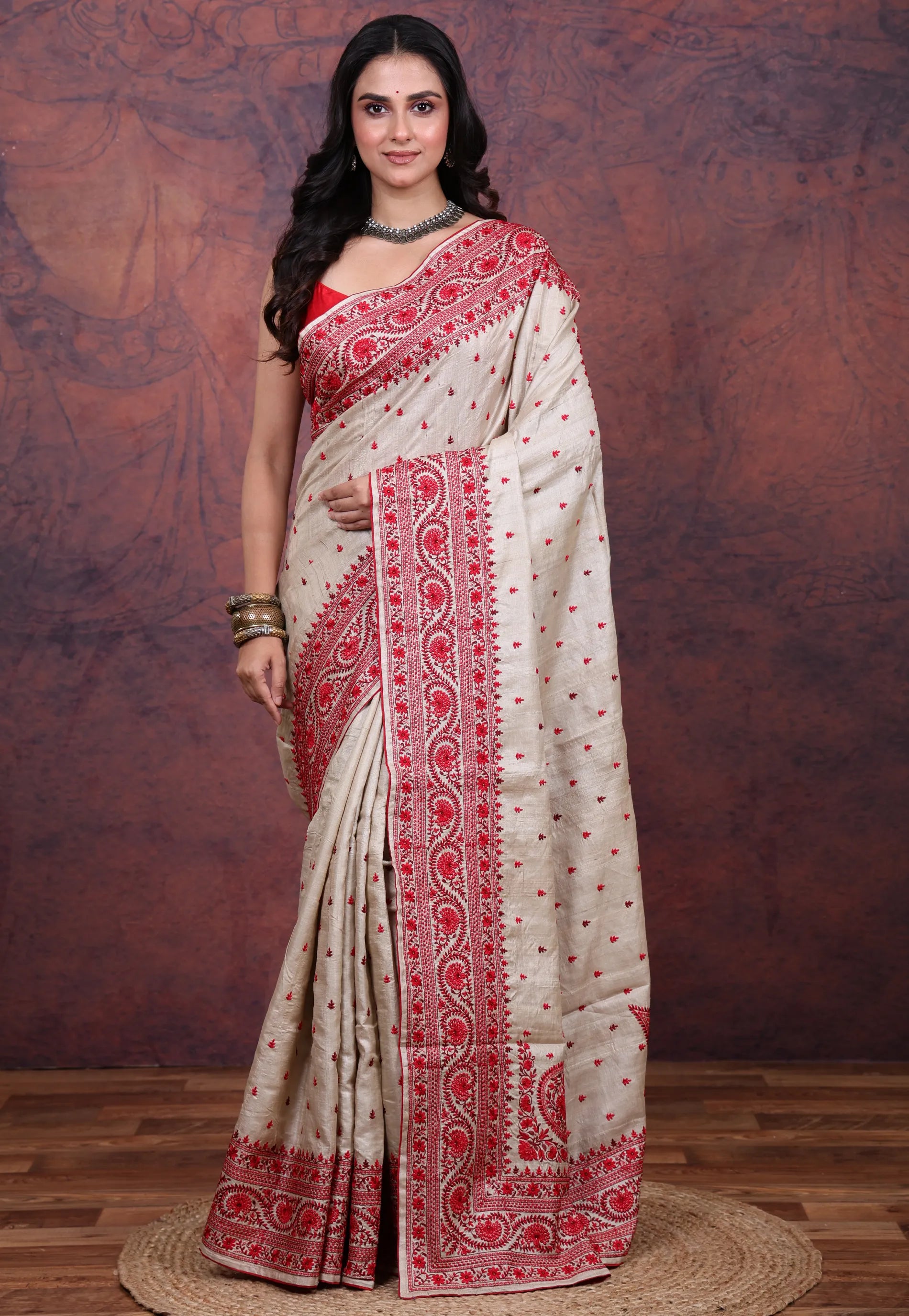 Off White Pure Tussar Kantha Silk Saree With Blouse Piece - Adi Akshoy & Co.