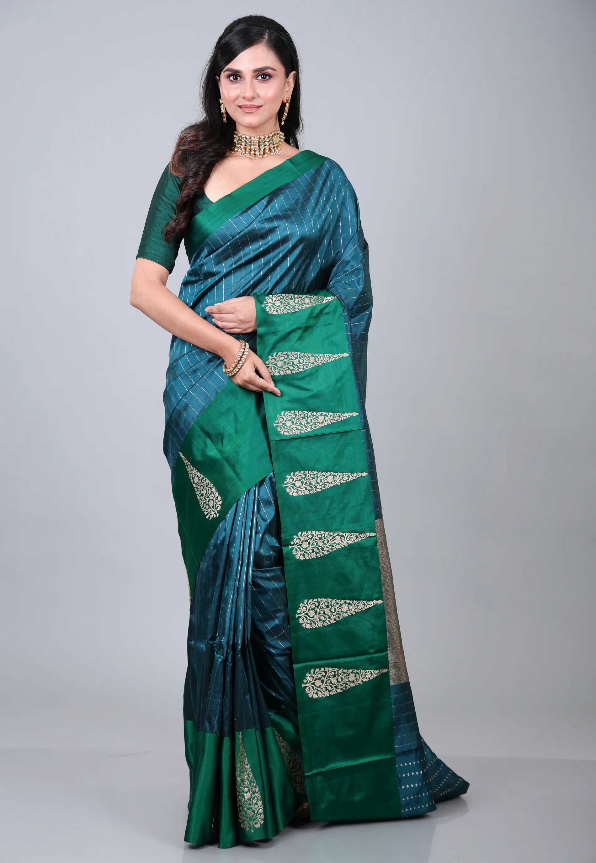Peacock Green Pure Katan Silk Saree with Blouse Piece - Adi Akshoy & Co.