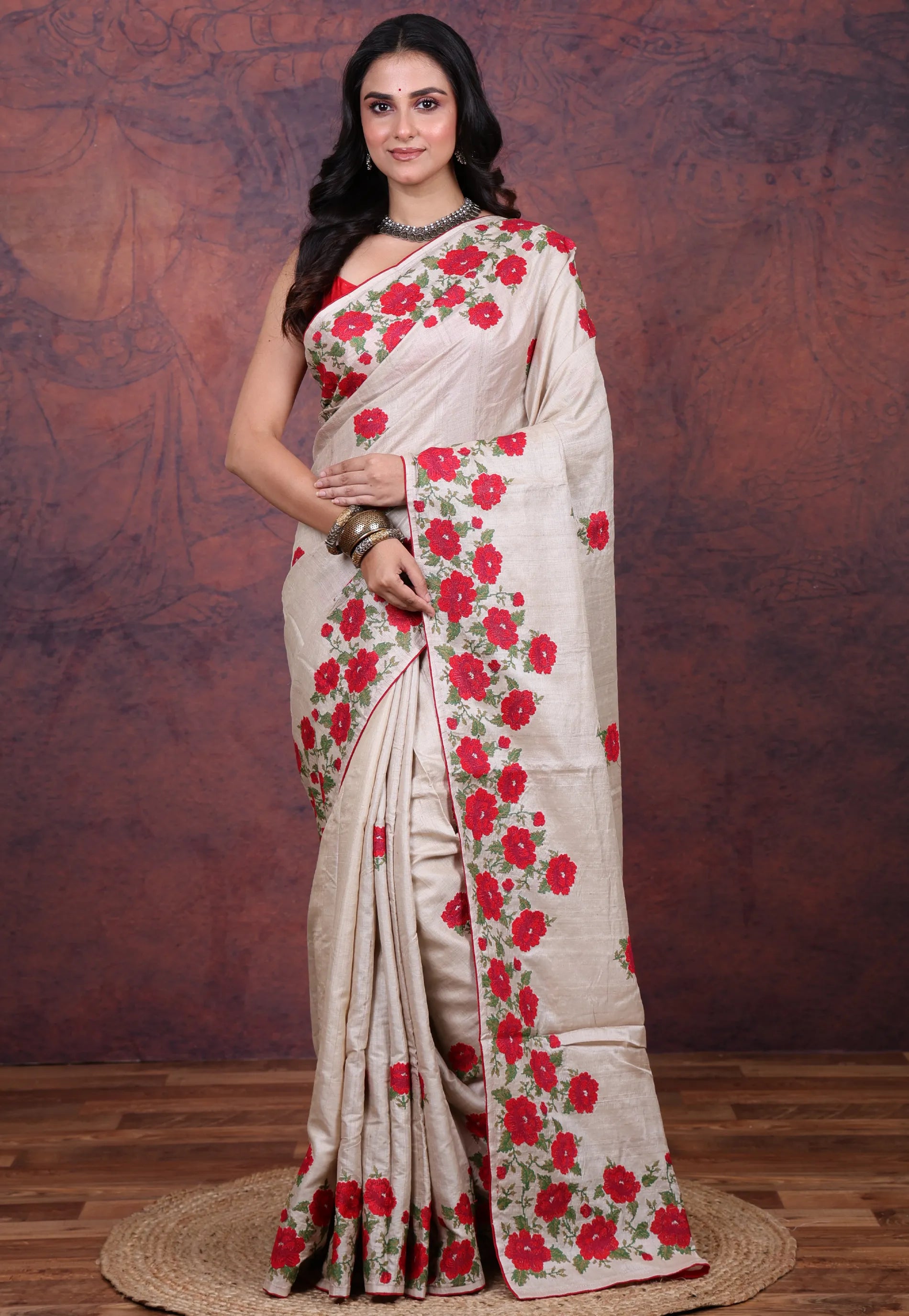 Off White Pure Tussar Kantha Silk Saree With Blouse Piece - Adi Akshoy & Co.