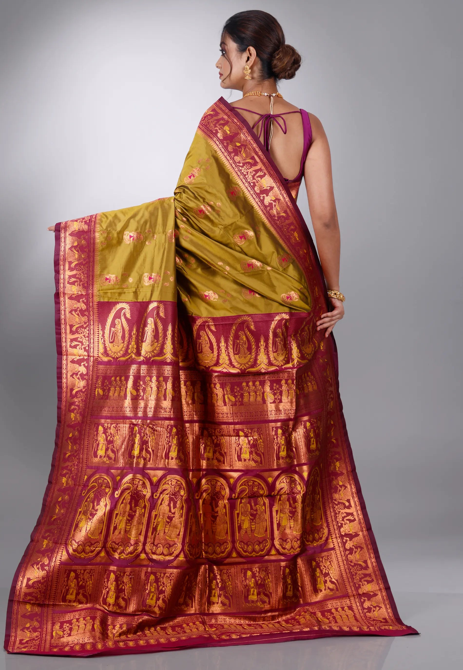 Pesta Green Baluchari Silk Saree with Blouse Piece