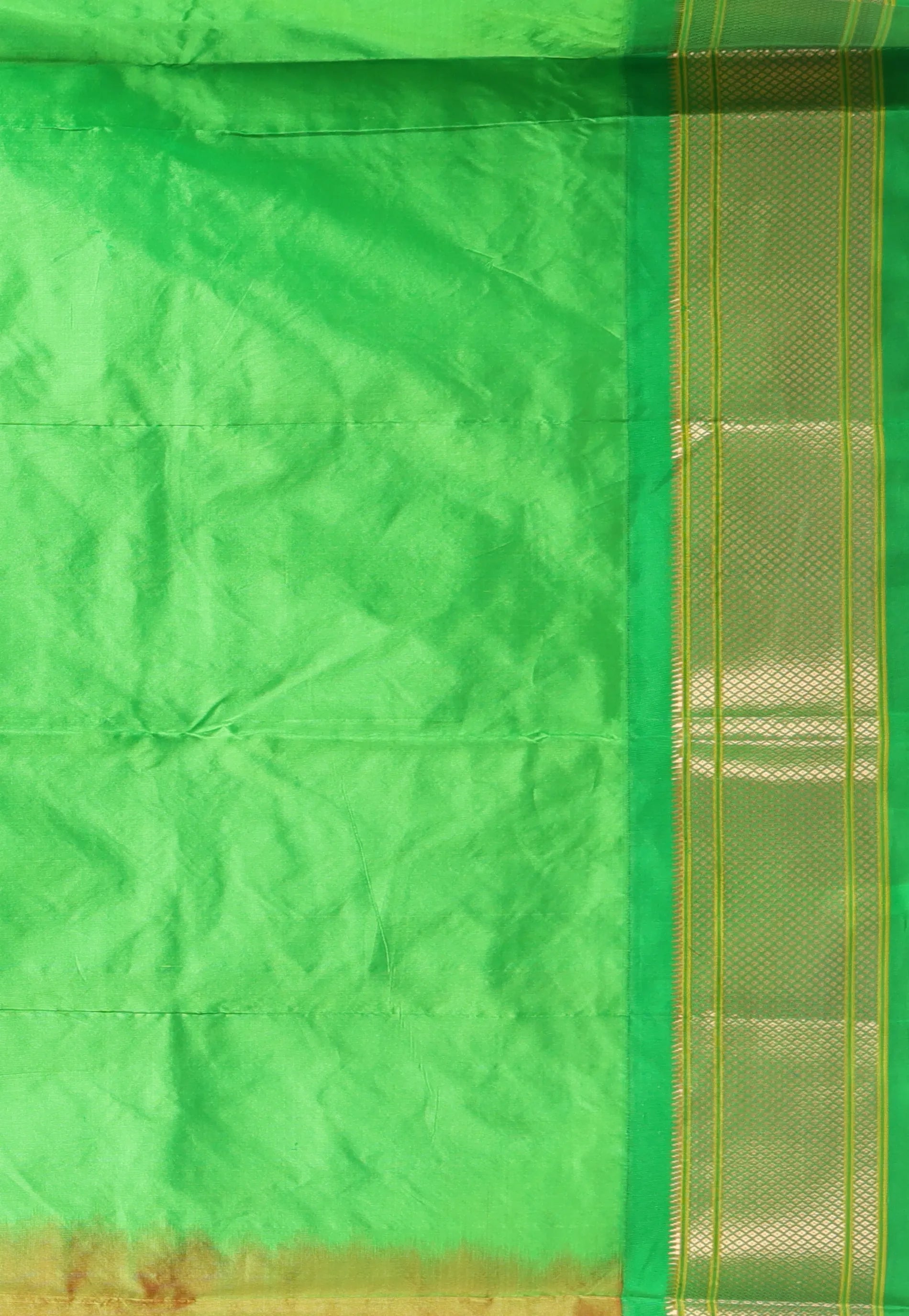 Cream Colour with Green Border Pure Paithani Silk Saree With Blouse Piece - Adi Akshoy & Co.
