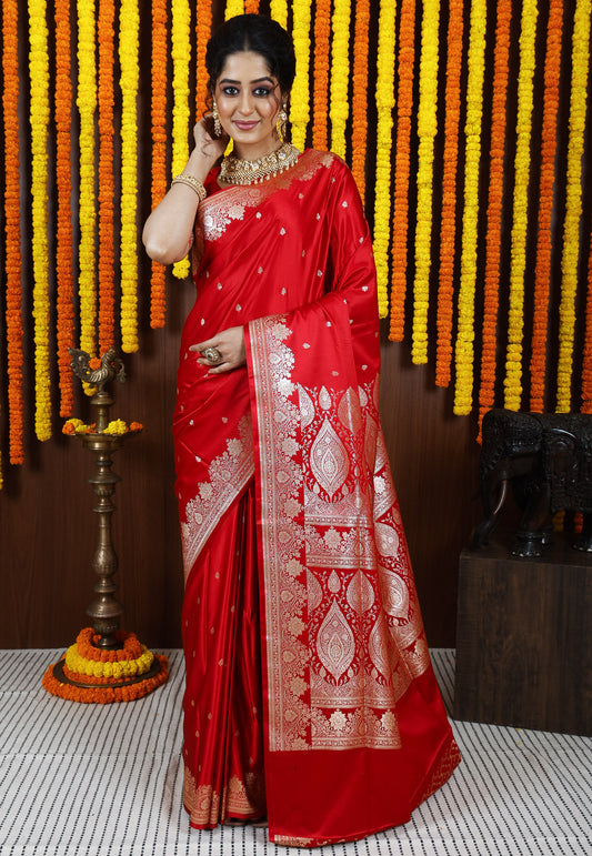 Red Wedding Banarasi Silk Saree with Blouse Piece