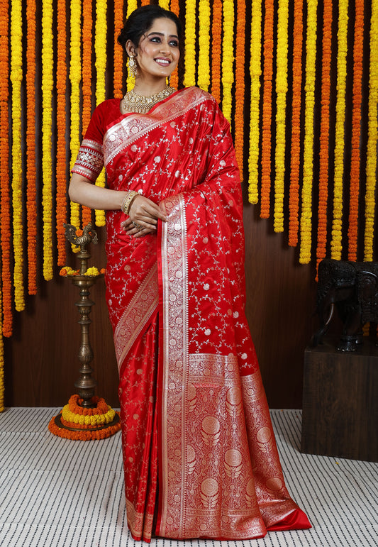 Red Wedding Banarasi Silk Saree with Blouse Piece