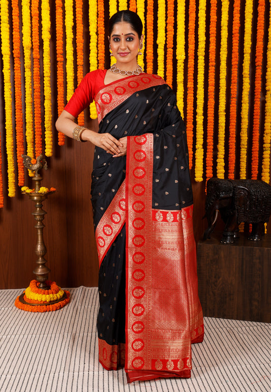 Black with Red Border Kanjivaram Silk Saree With Blouse Piece