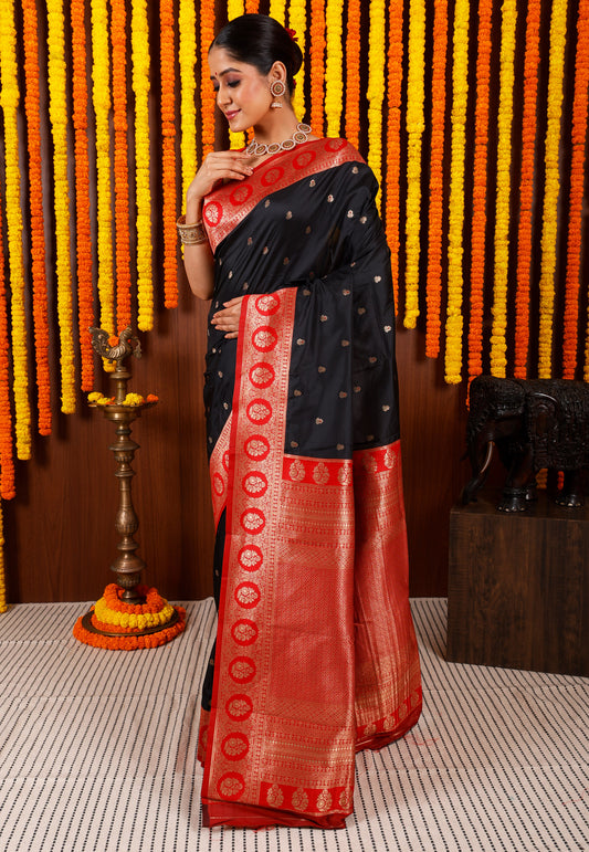 Black with Red Border Kanjivaram Silk Saree With Blouse Piece