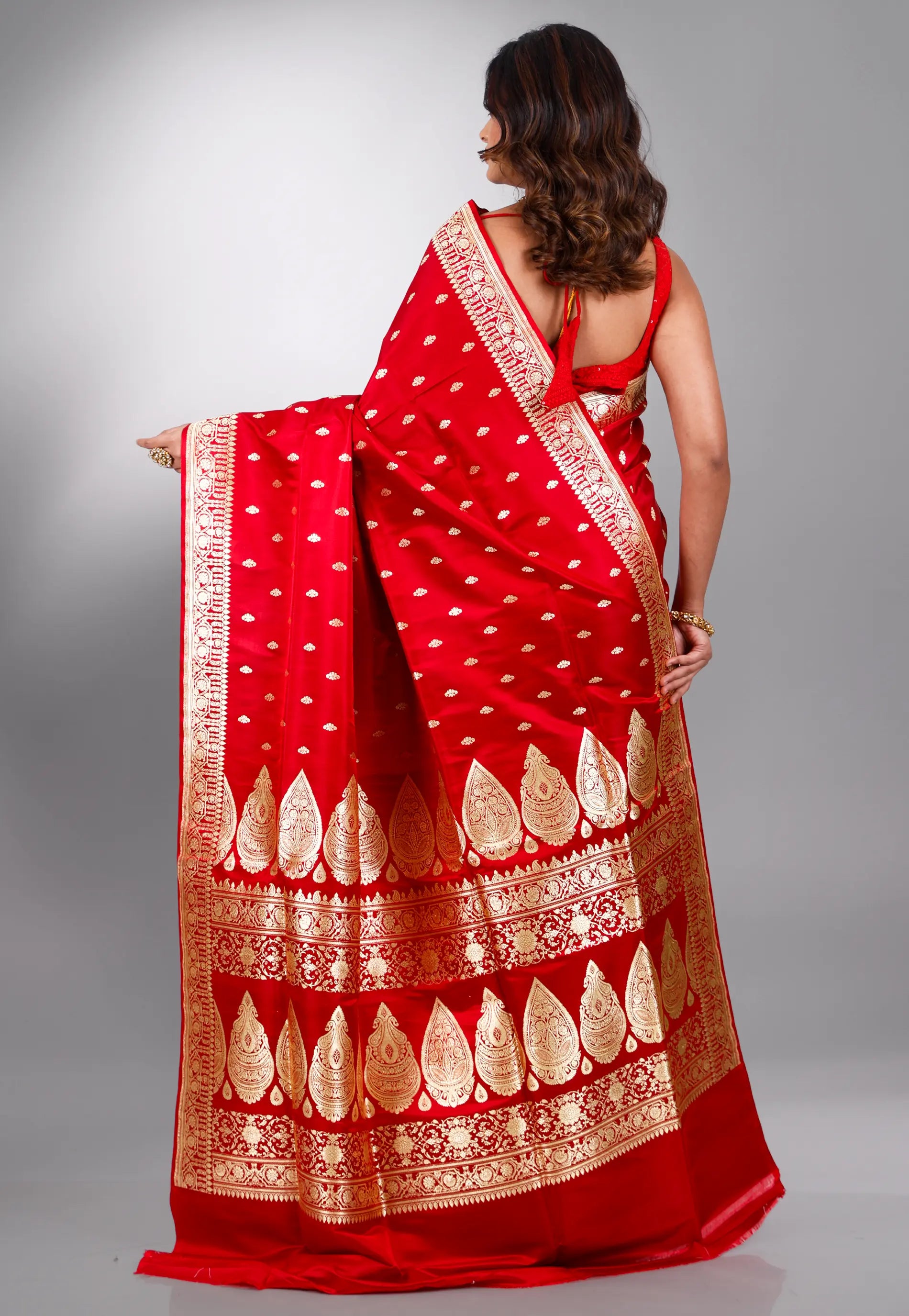 Red Wedding Banarasi Silk Saree with Blouse Piece