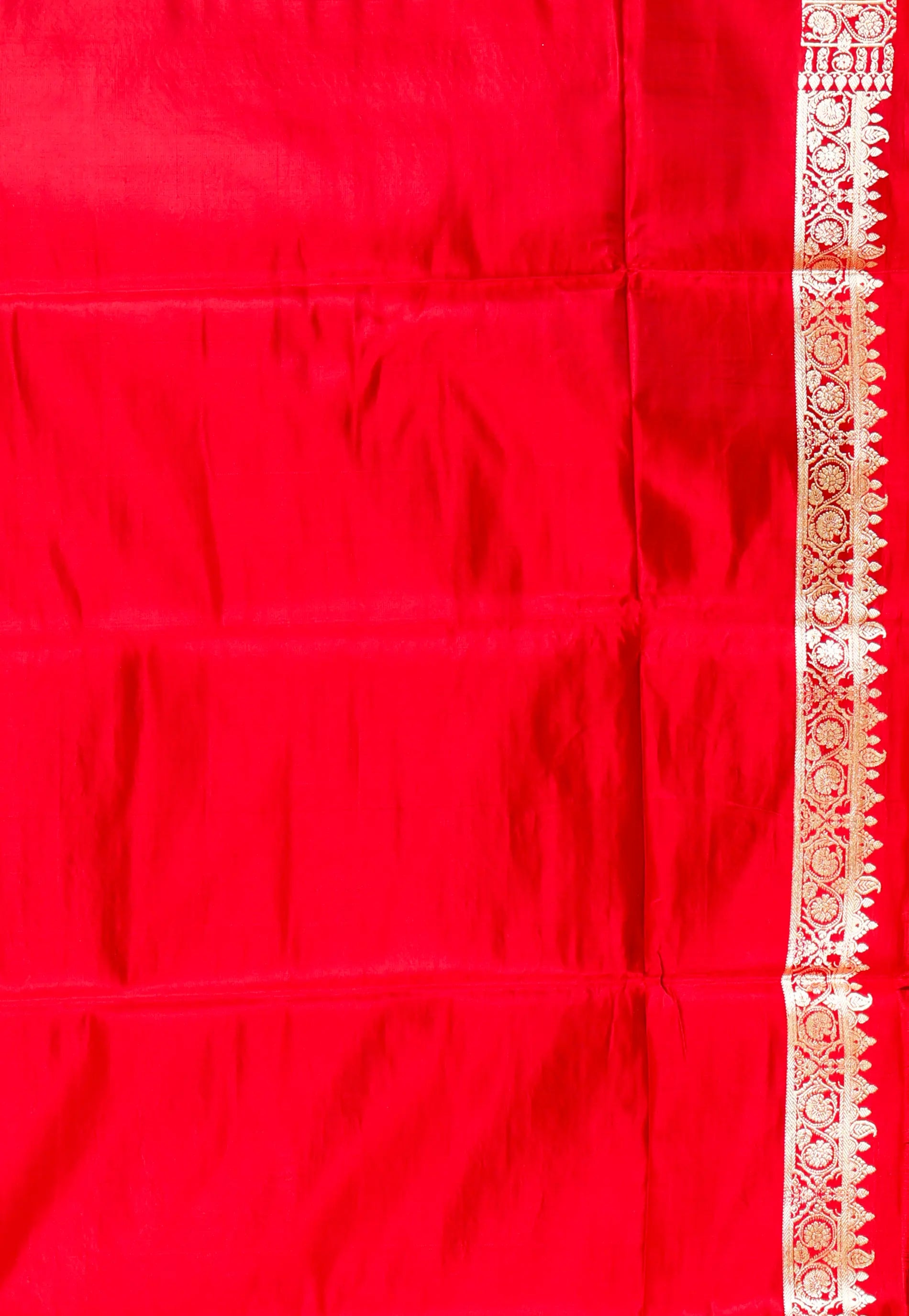 Red Wedding Banarasi Silk Saree with Blouse Piece