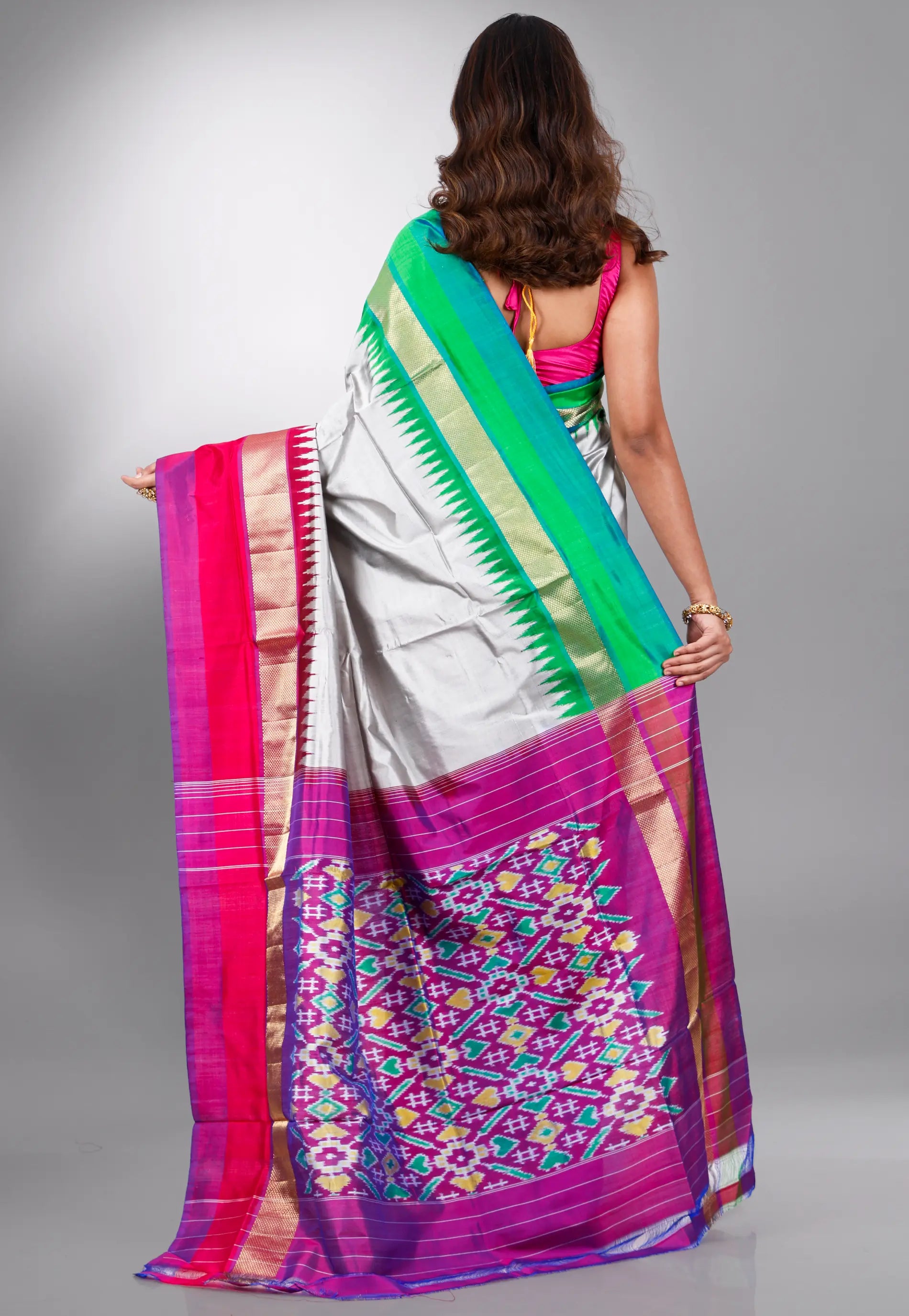 Grey with Ganga-Jamuna Border (Green and Red) Handloom Ikkat Saree With Blouse Piece