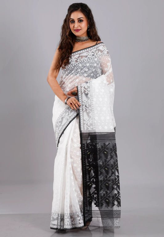 White Dhakai Jamdani Cotton Saree without Blouse Piece