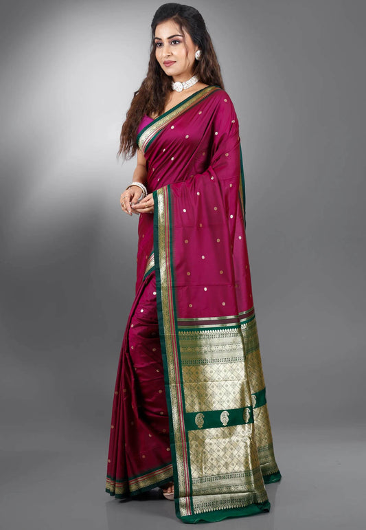 Magenta with Green Border Kanjivaram Silk Saree With Blouse Piece - Adi Akshoy & Co.