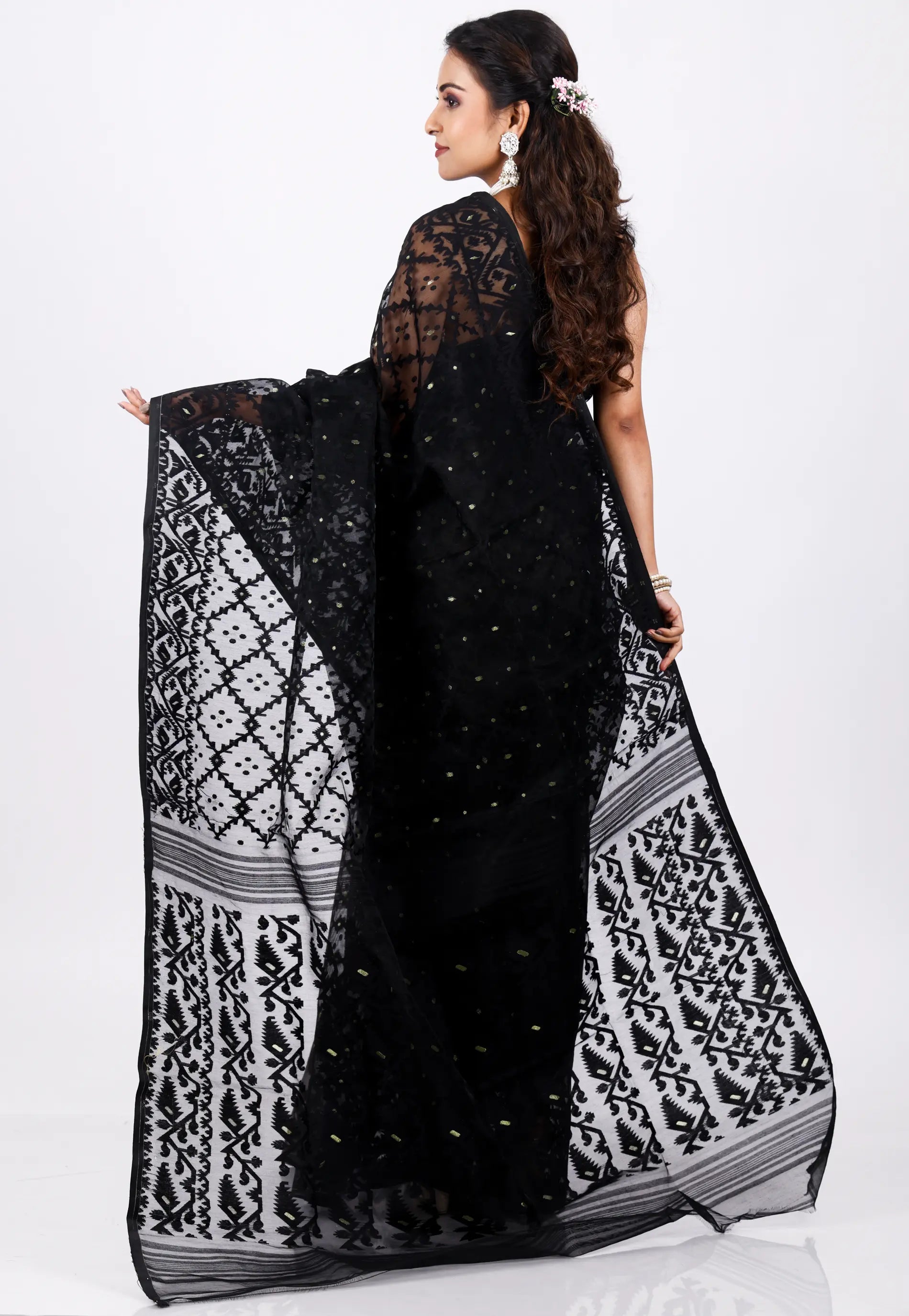 Black Dhakai Jamdani Cotton Saree without Blouse Piece