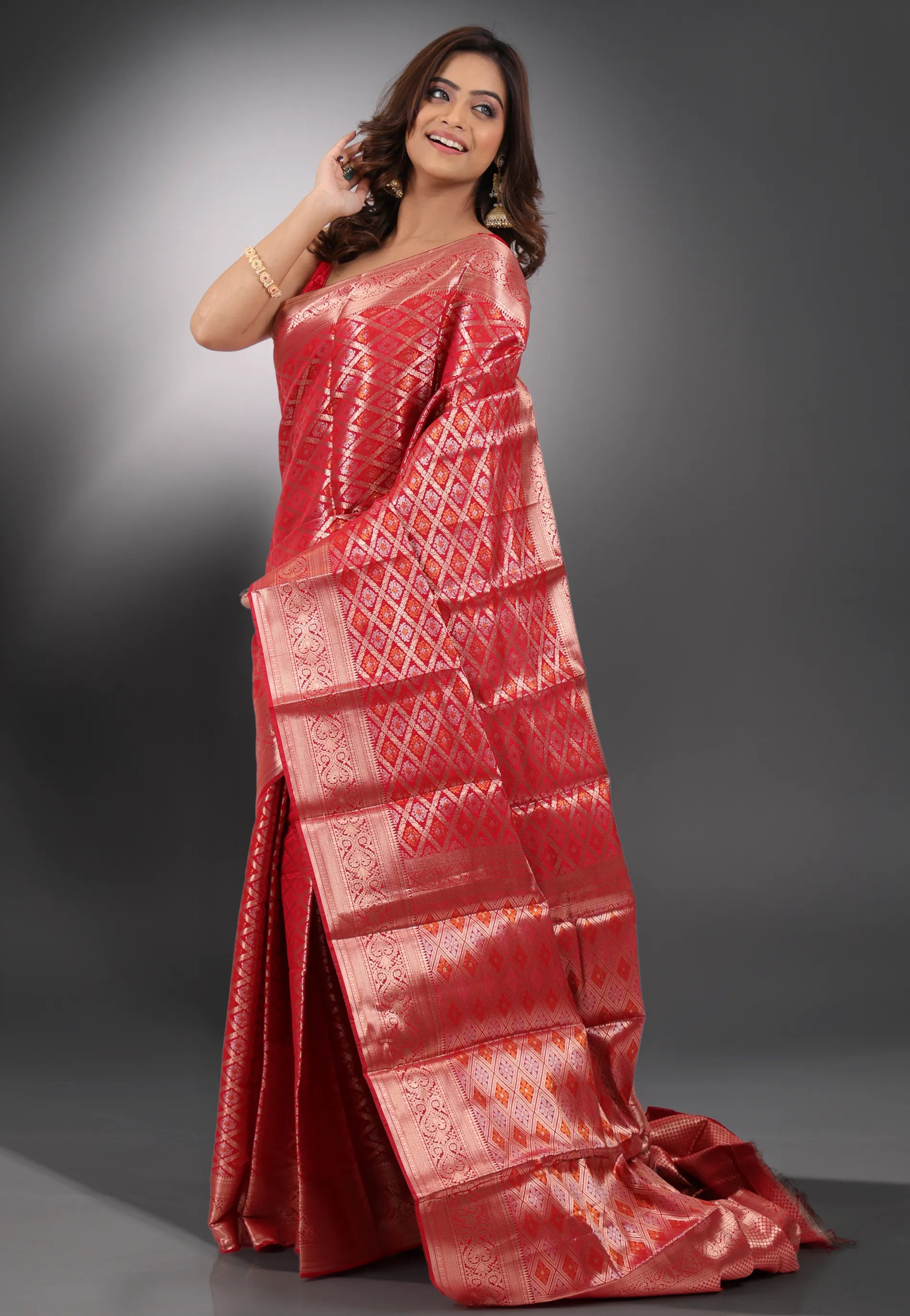 Red Kanjivaram Silk Saree With Blouse Piece - Adi Akshoy & Co.