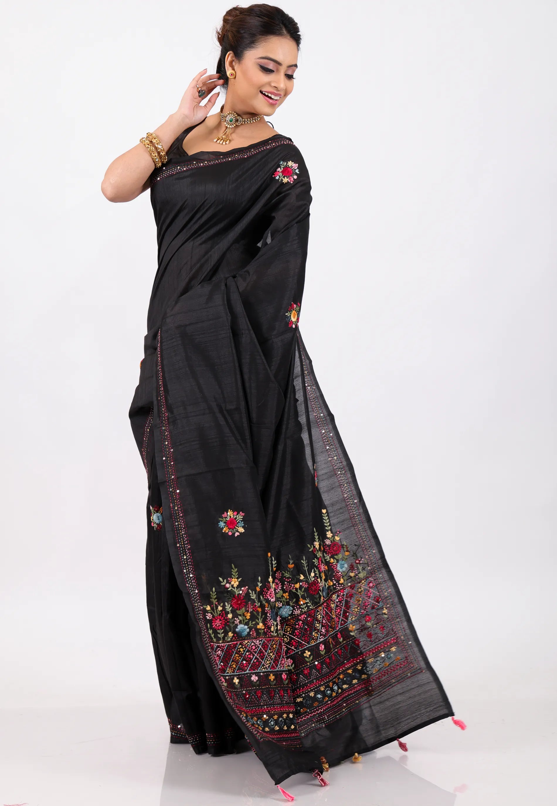 Black Handwoven Blended Silk Kantha Saree With Blouse Piece - Adi Akshoy & Co.