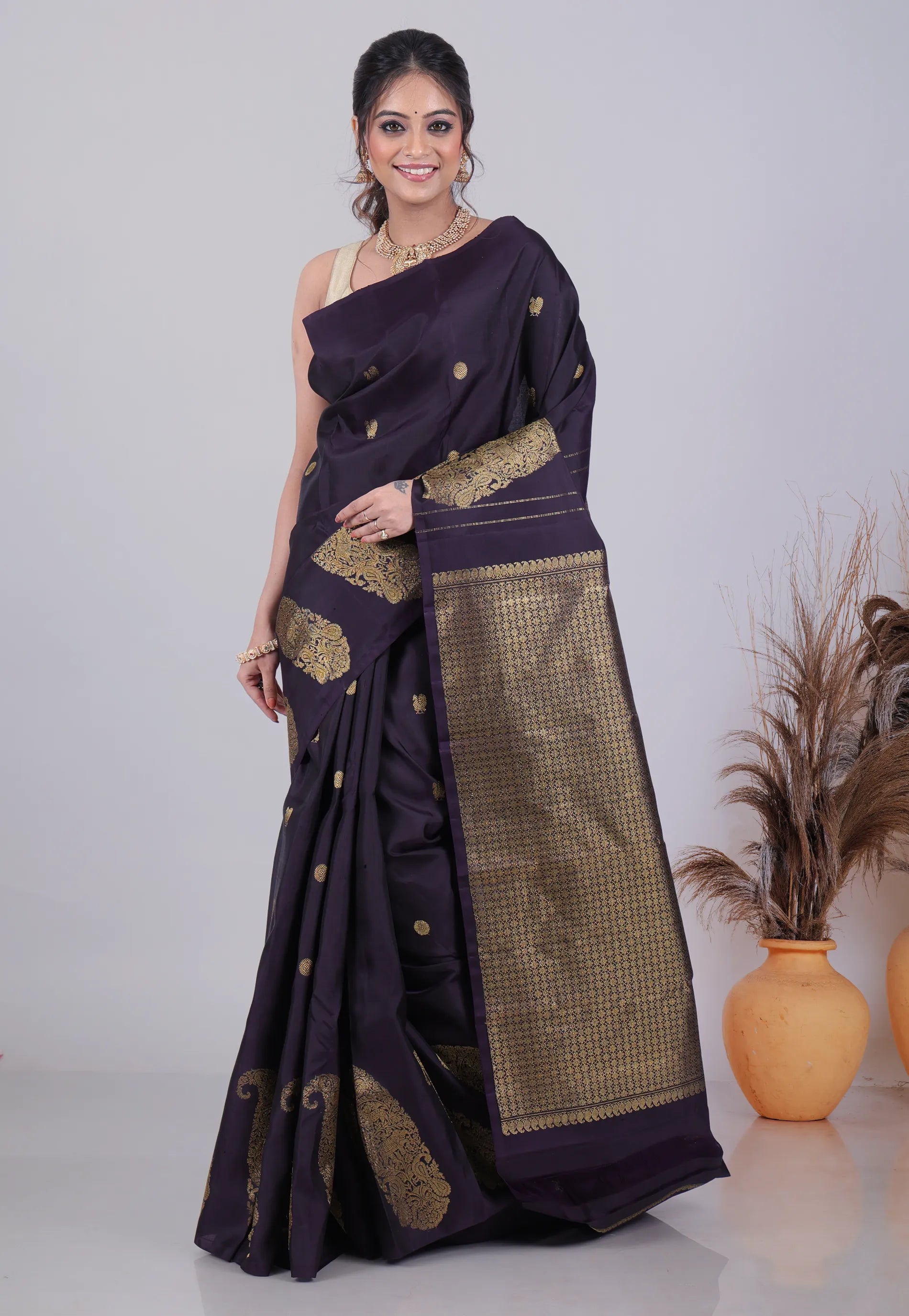 Navy Deep Blue Pure Kanjivaram Silk Saree with Blouse Piece - Adi Akshoy & Co.