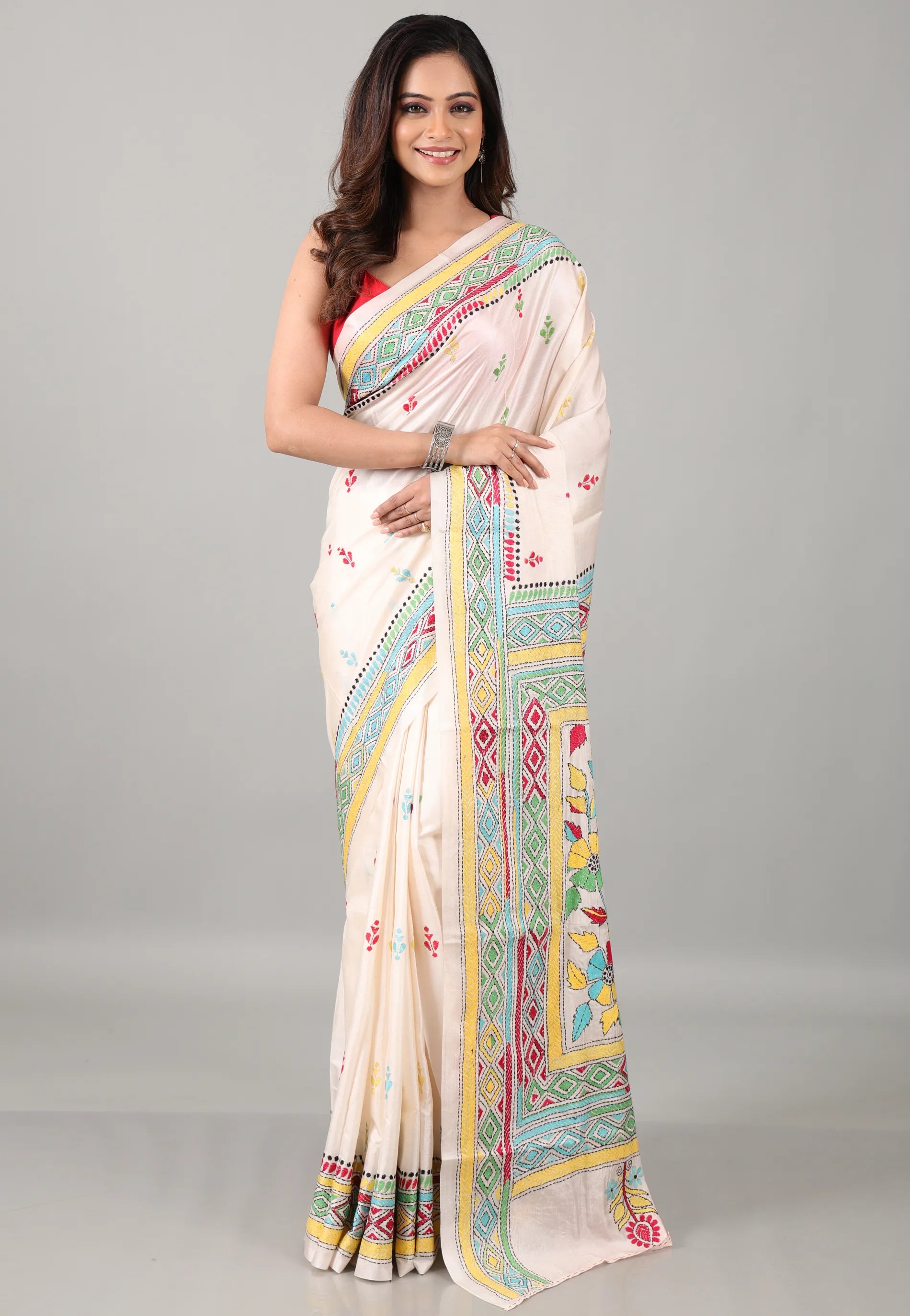 White Kantha Silk Saree With Blouse Piece - Adi Akshoy & Co.