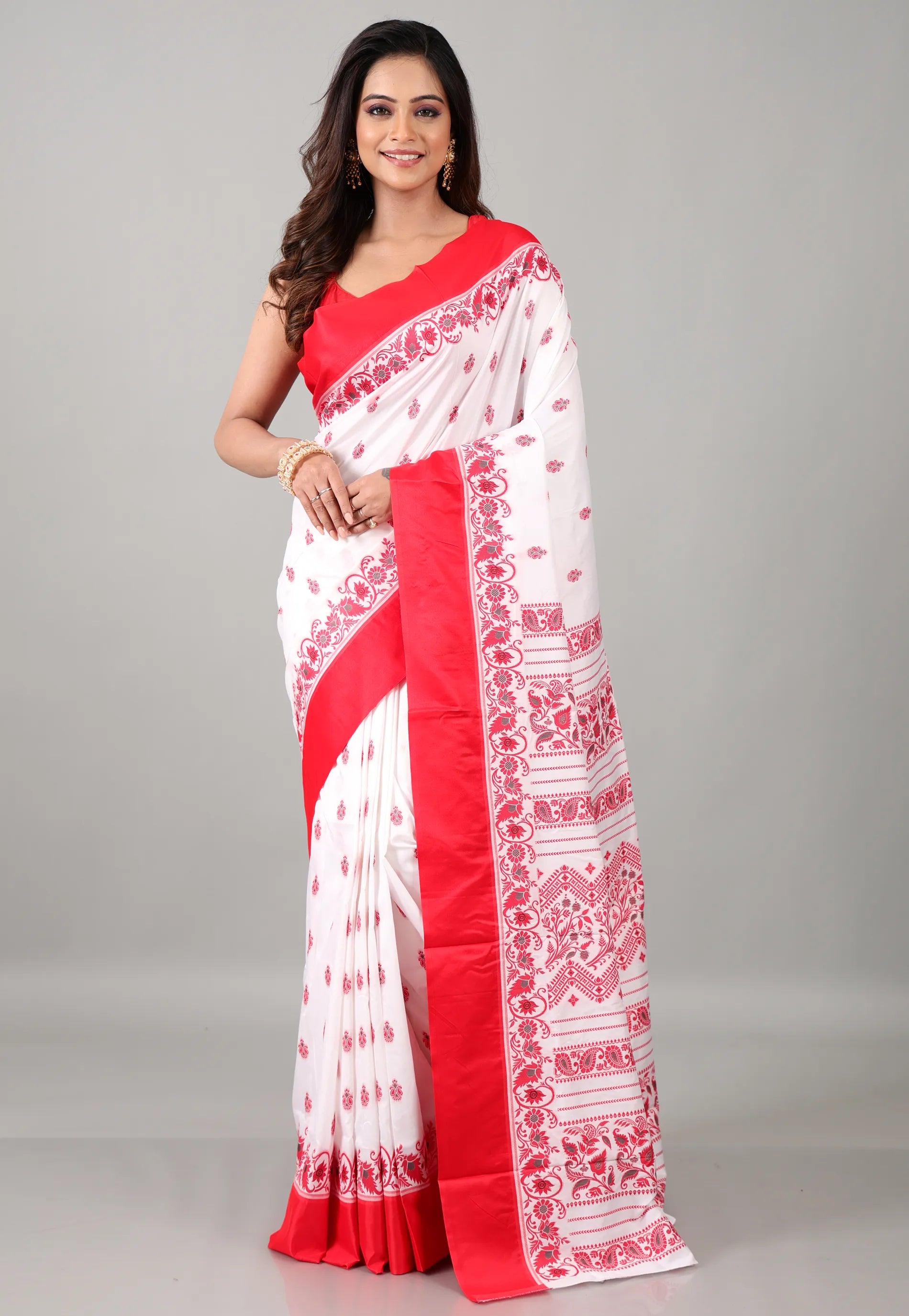 White with Red Border Katan Korial Silk Saree With Blouse Piece - Adi Akshoy & Co.