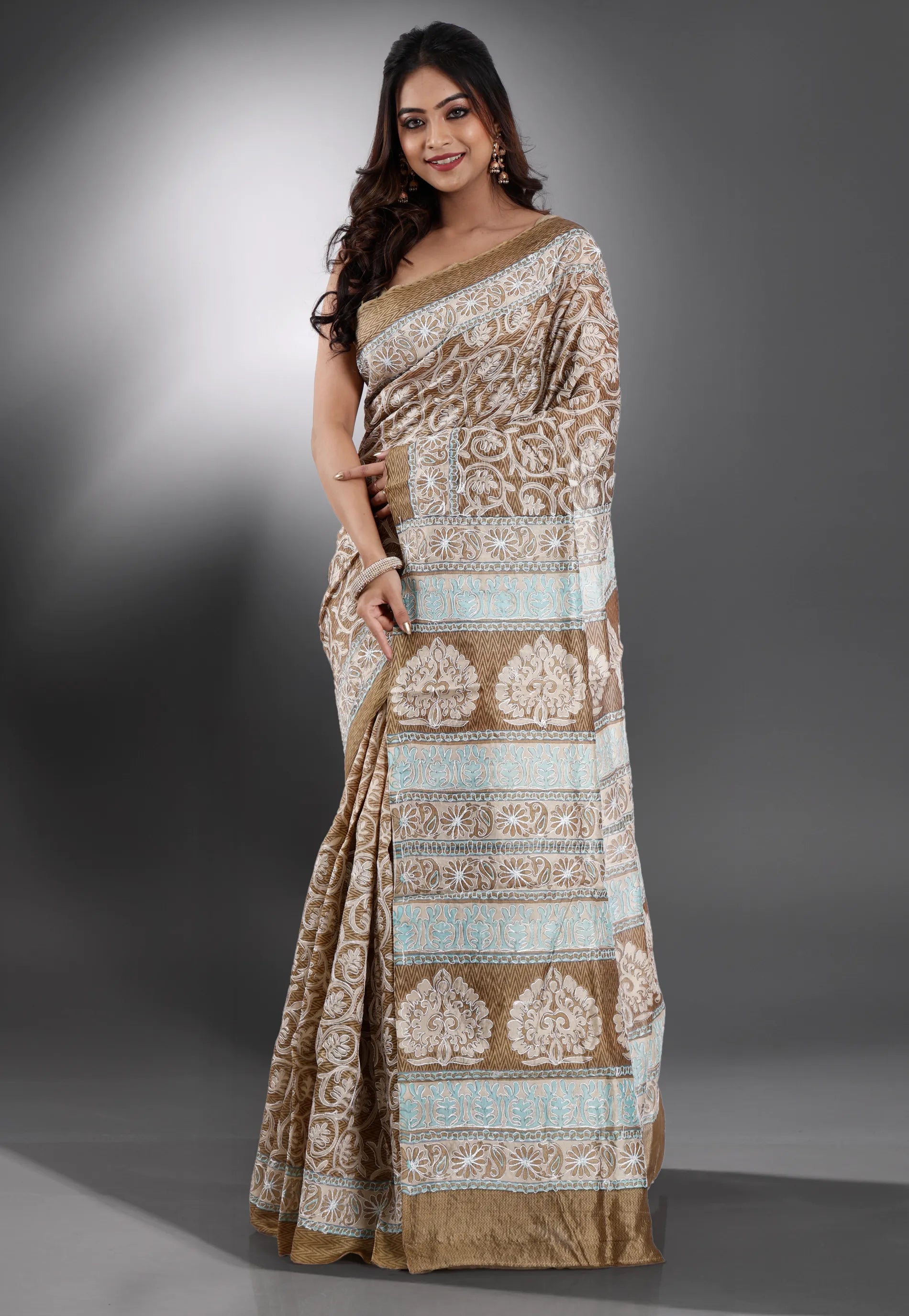 Beige Pure Kantha Silk Saree With Blouse Piece