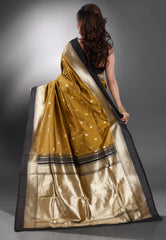 Mehendi Green with Black Border Kanjivaram Silk Saree With Blouse Piece