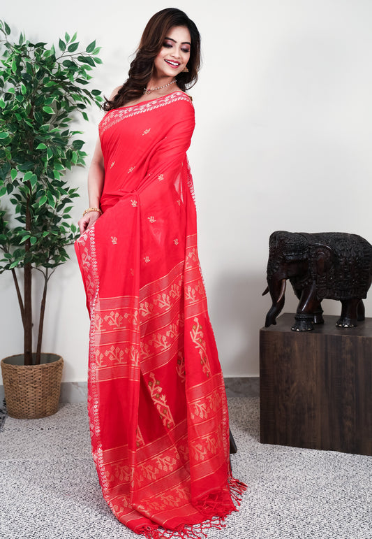 Red cotton Handloom Saree With Blouse Piece