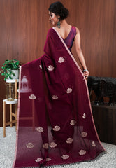 Magenta Handloom Saree With Blouse Piece