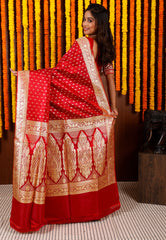 Dual shades of Magenta and Red Wedding Banarasi Silk Saree with Blouse Piece