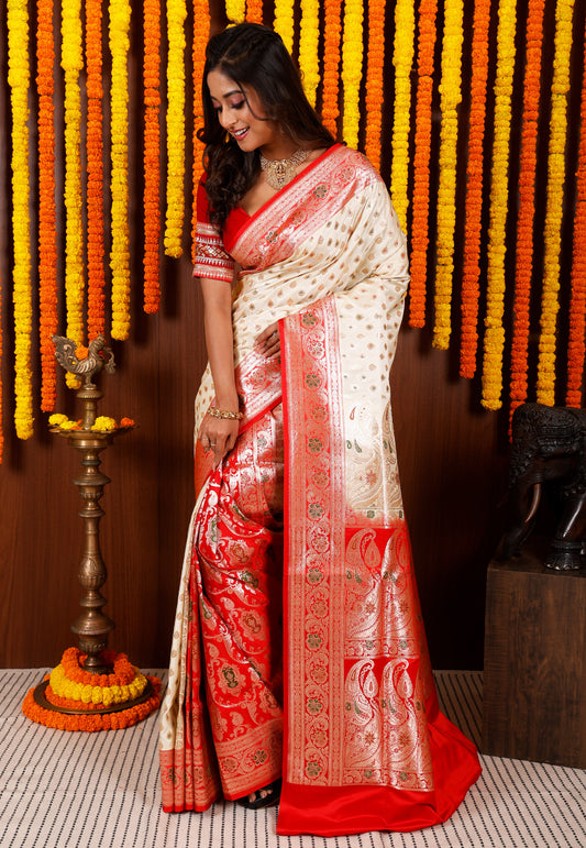 Cream with Red Minakari Korial Patli Banarasi Silk Saree With Blouse Piece