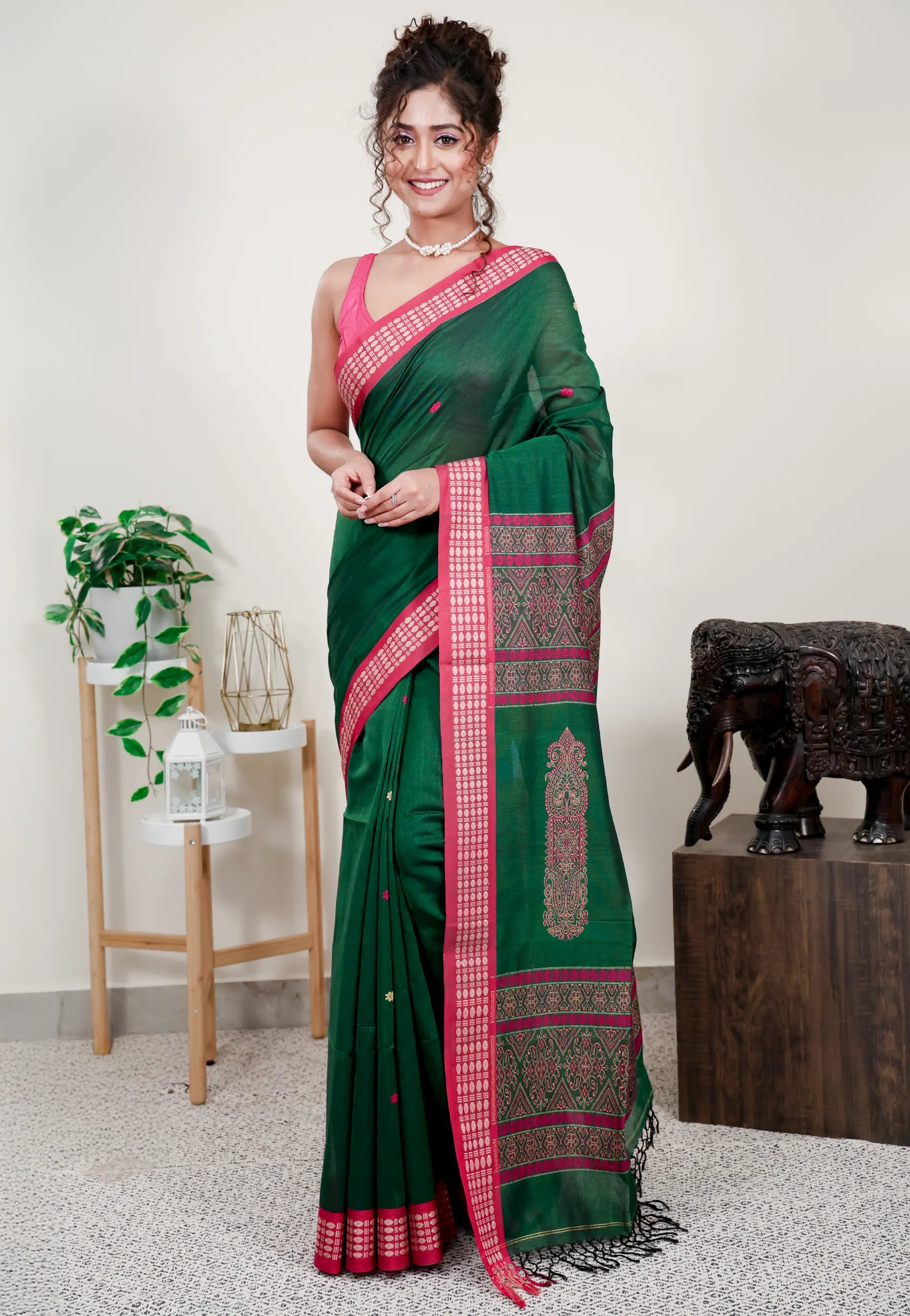 Bottle Green with Rani Pink Border Handloom Saree With Blouse Piece