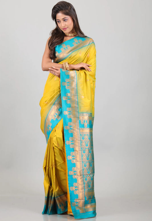 Yellow Kanjivaram Silk Saree With Blouse Piece - Adi Akshoy & Co.