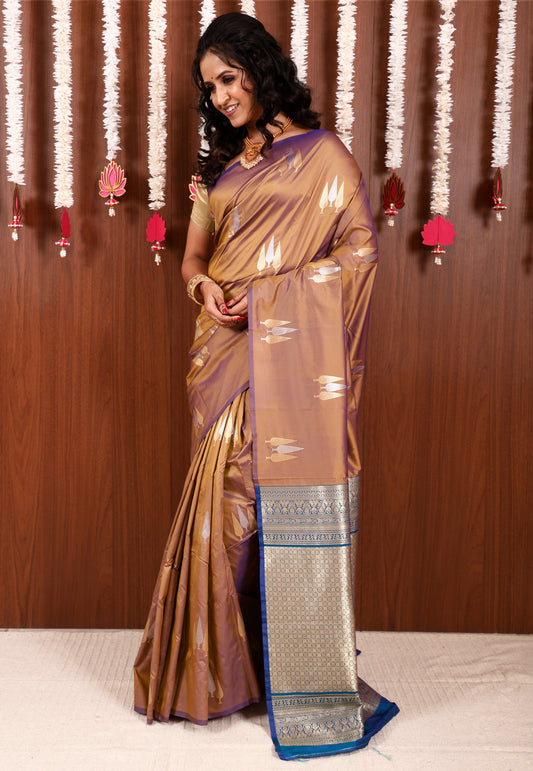 Cross Mustard Kanjivaram Silk Saree With Blouse Piece