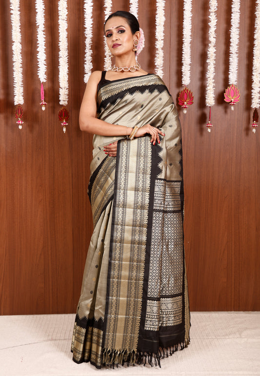 Grey with Black Border Gadwal Pure Silk Saree With Blouse Piece