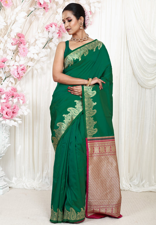 Rama Green Borderless Kanjivaram Silk Saree With Blouse Piece