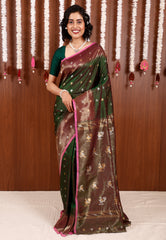 Bottle Green Gadwal Pure Silk Saree With Blouse Piece