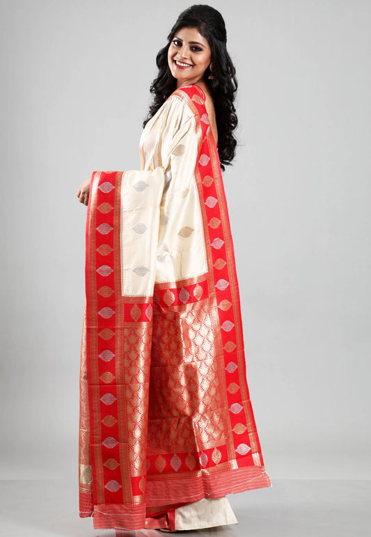Offwhite with Red Border Kanjivaram Silk Saree With Blouse Piece