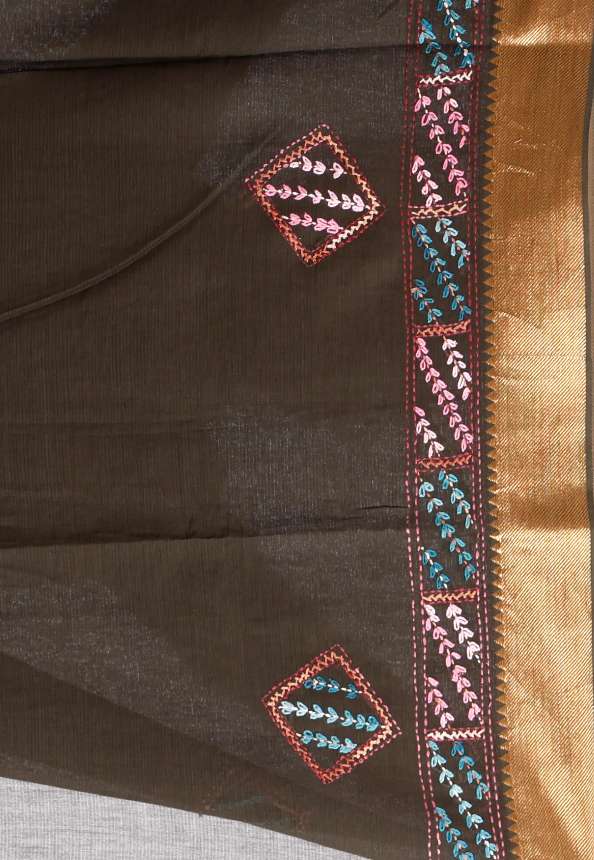 Deep pesta Green Mangalagiri Cotton Kantha Saree With Blouse Piece