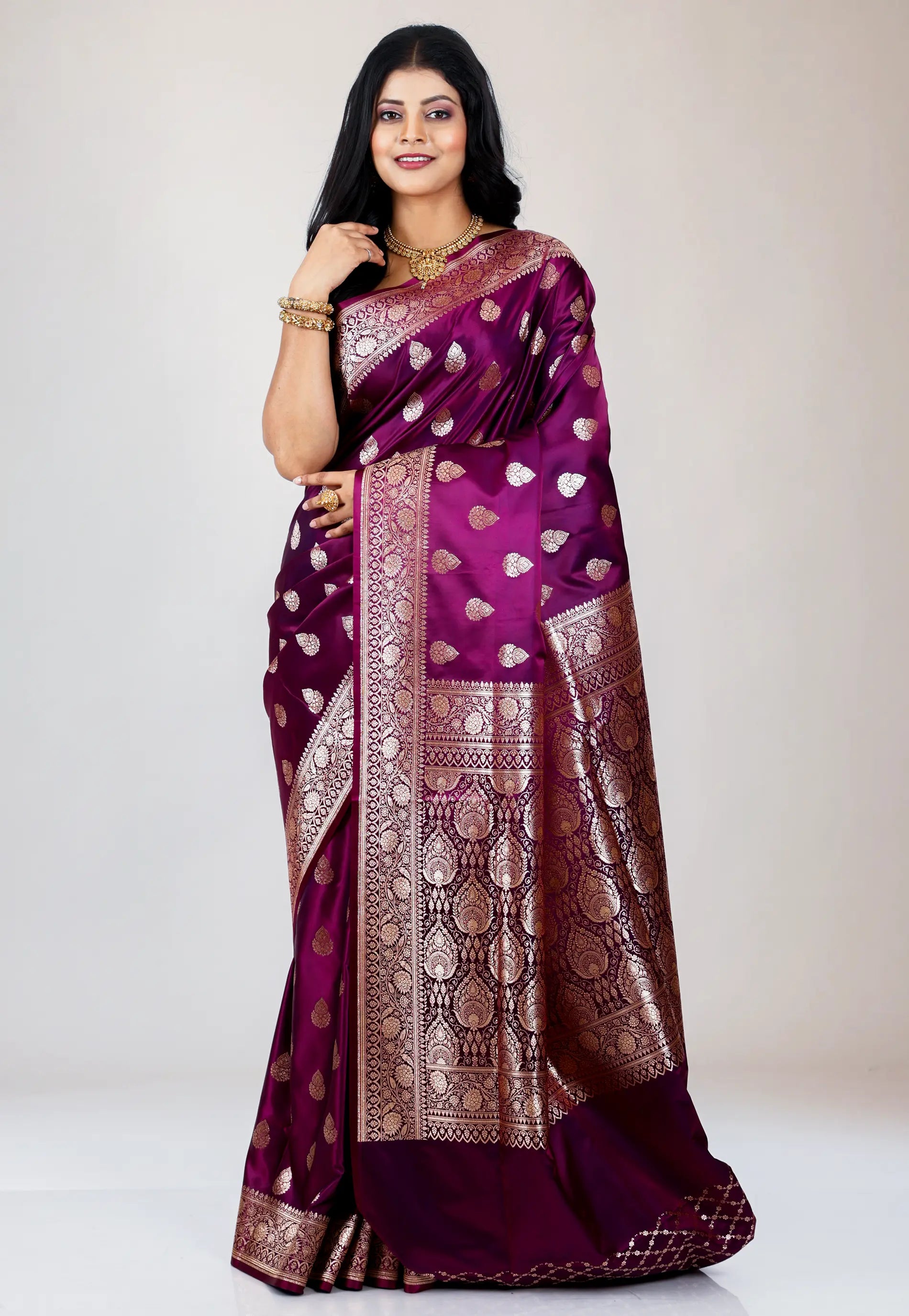 Magenta Wedding Banarasi Silk Saree with Blouse Piece