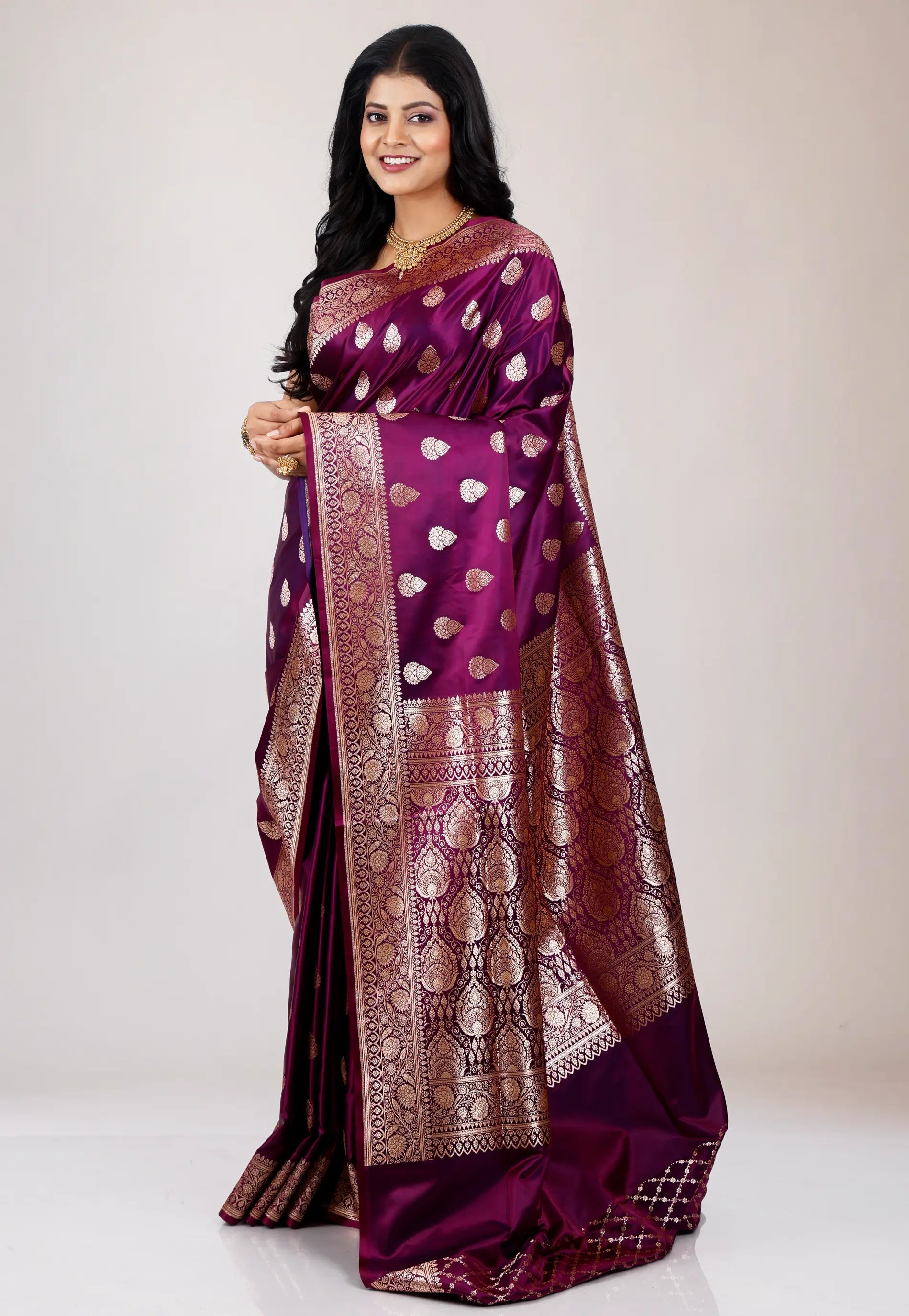 Magenta Wedding Banarasi Silk Saree with Blouse Piece