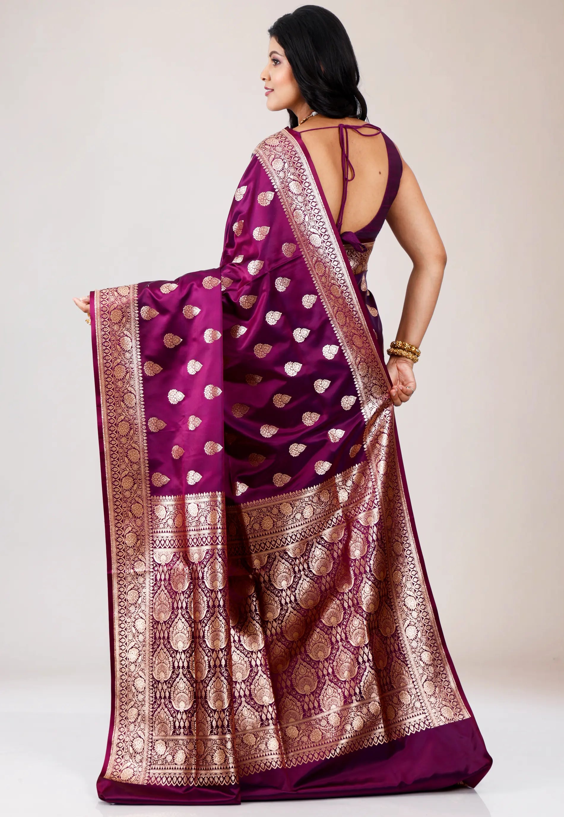 Magenta Wedding Banarasi Silk Saree with Blouse Piece