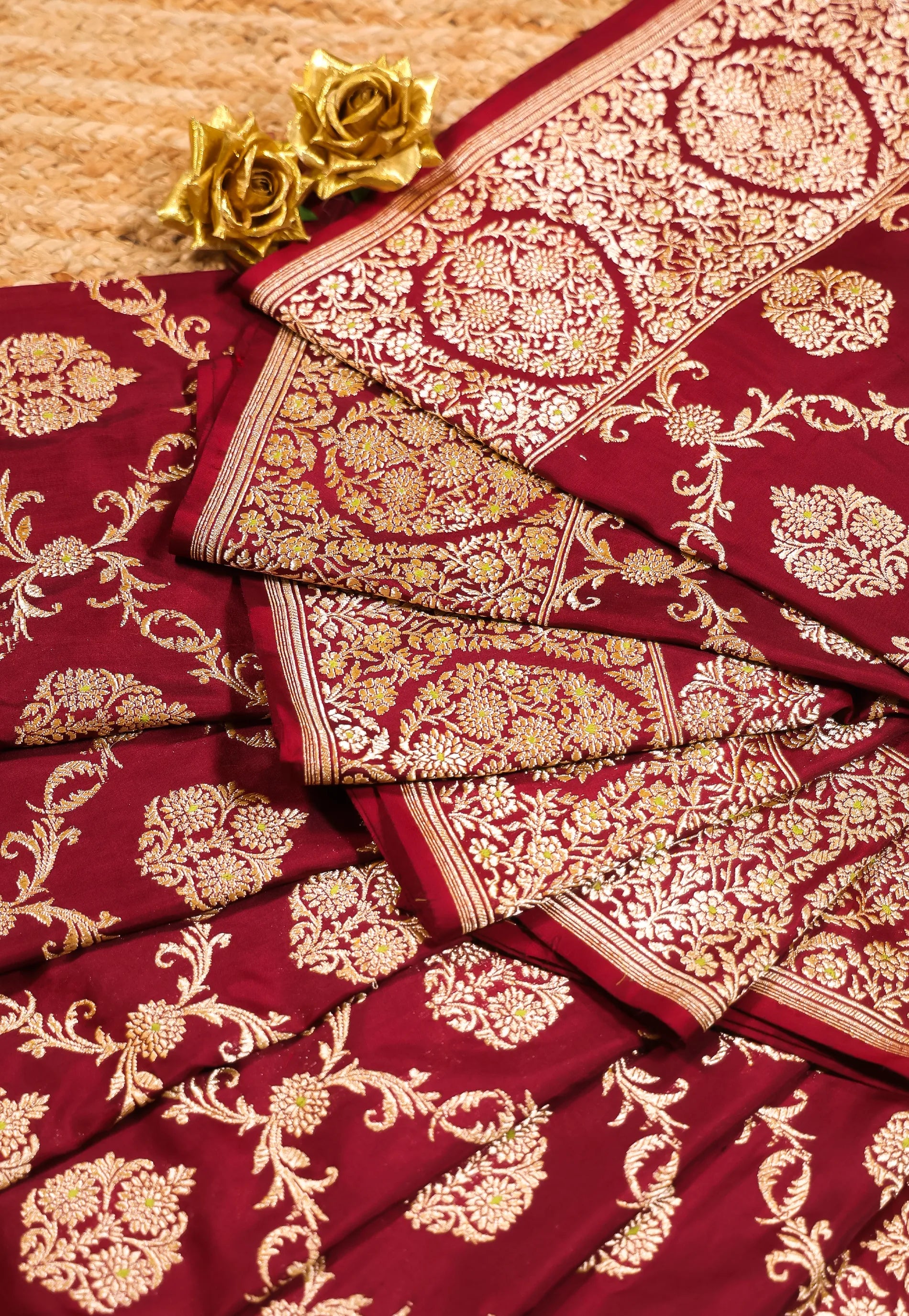 Red Pure Exclusive Kadwa Katan Silk Saree with Blouse Piece - Adi Akshoy & Co.