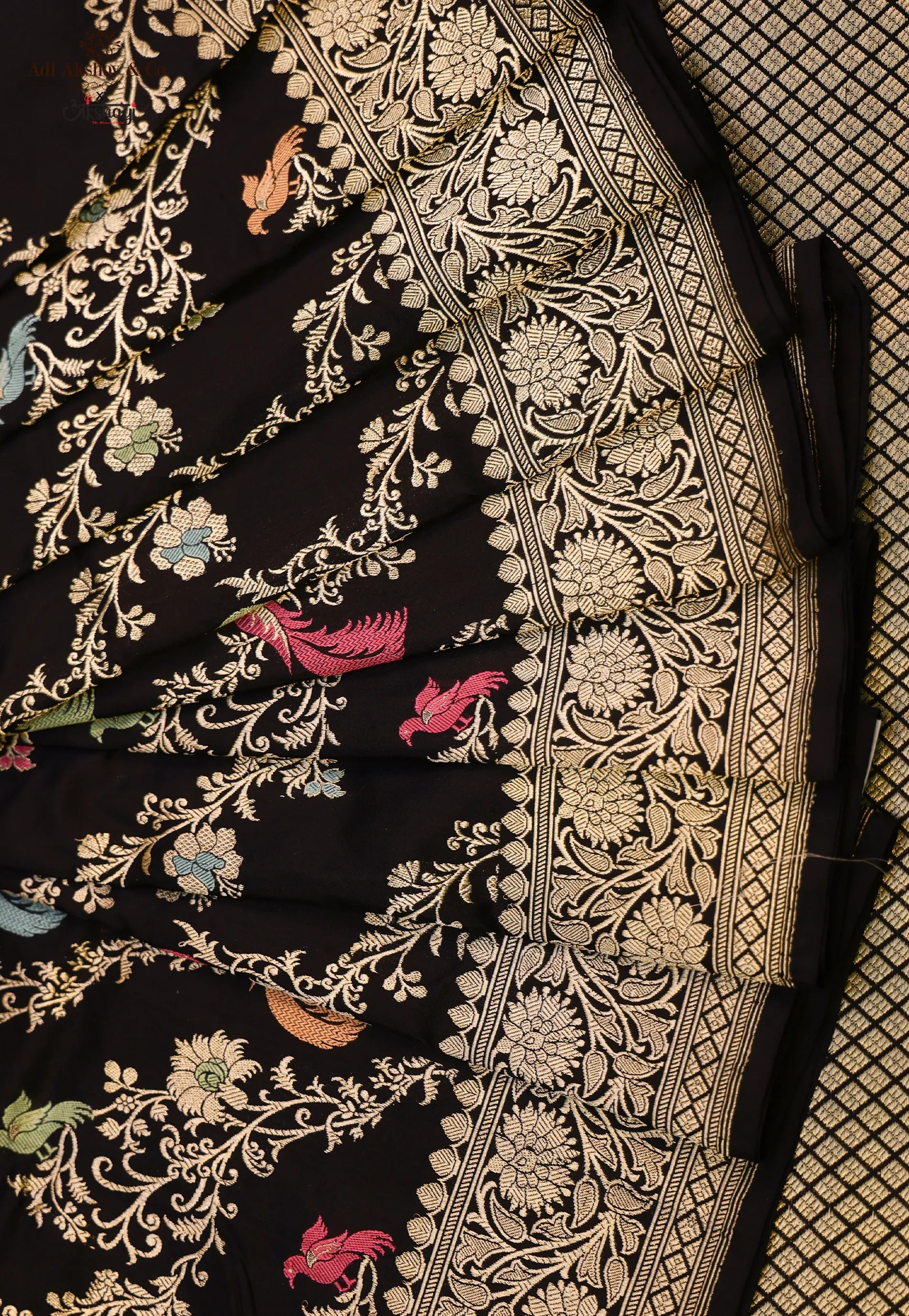 Black Pure Exclusive Kadwa Katan Silk Saree with Blouse Piece - Adi Akshoy & Co.