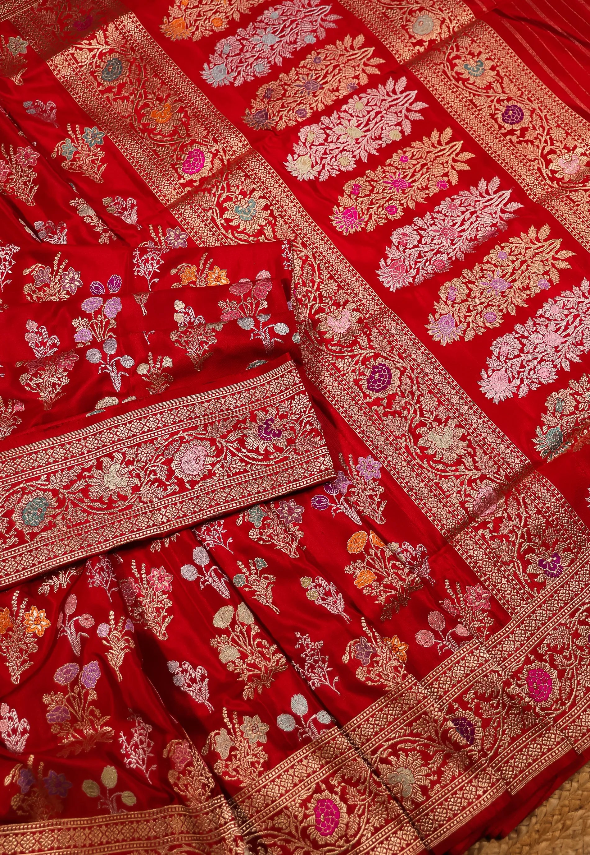 Red Pure Exclusive Kadwa Katan Banarasi Saree with Blouse Piece - Adi Akshoy & Co.