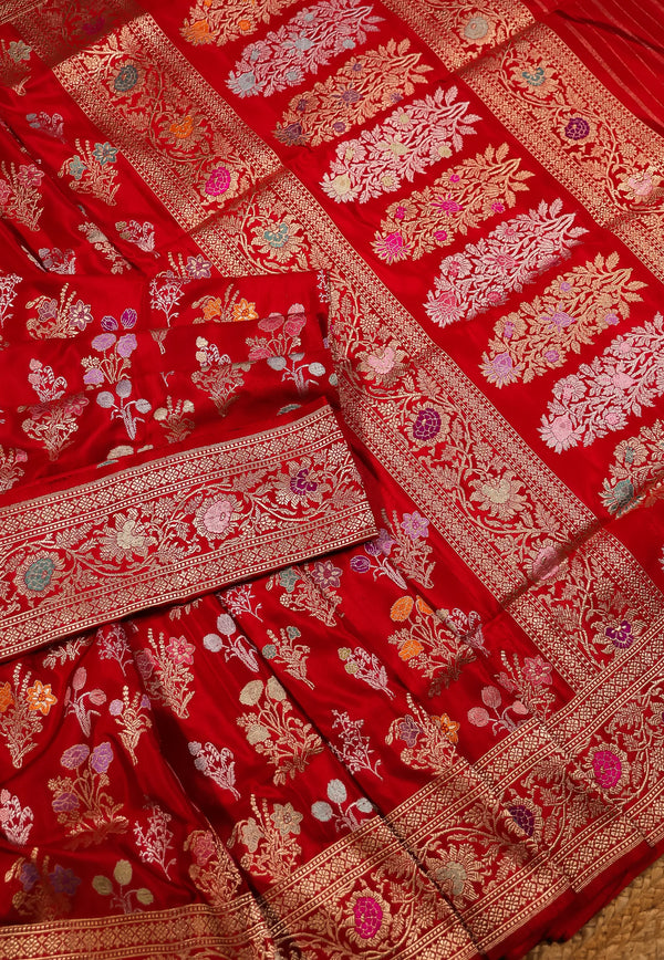 Red Pure Exclusive Kadwa Katan Banarasi Saree with Blouse Piece - Adi Akshoy & Co.